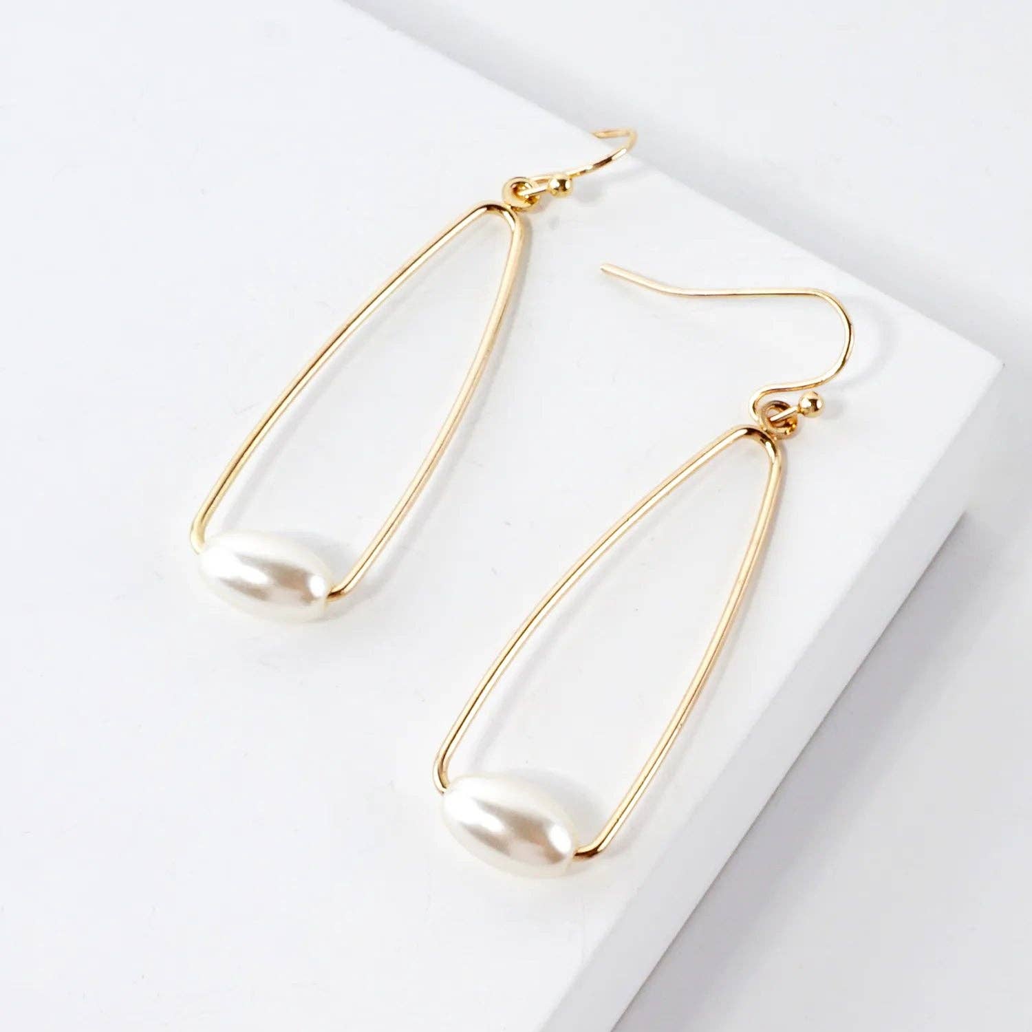 Pearl On Wire Teardrop Dangle Earrings: Gold