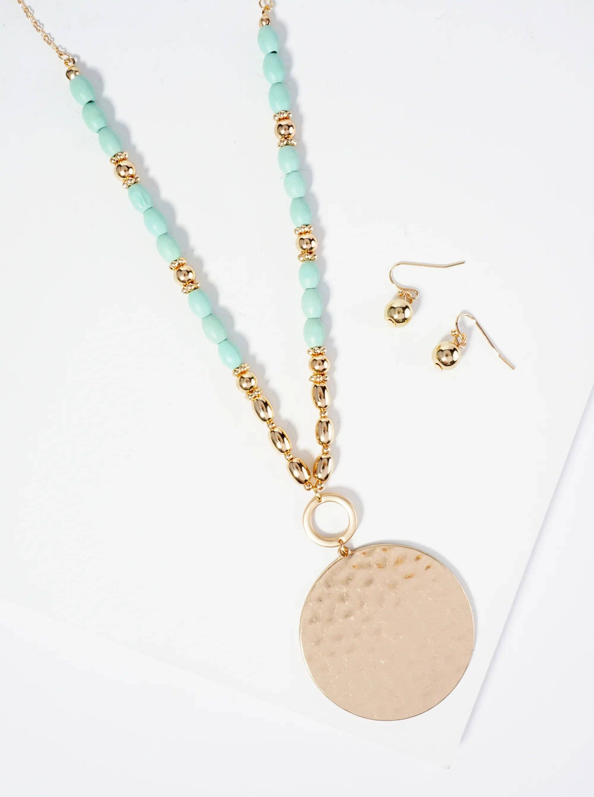Hammered Circle Pendant Wood Beaded Chain Long Necklace Set With Earrings: Light Multi