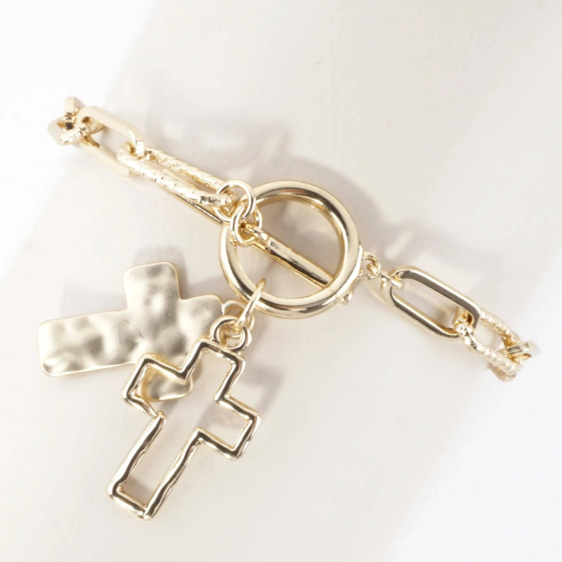 Hammered Cross Cluster Charm Toggle Bracelet: Gold Matte Gold