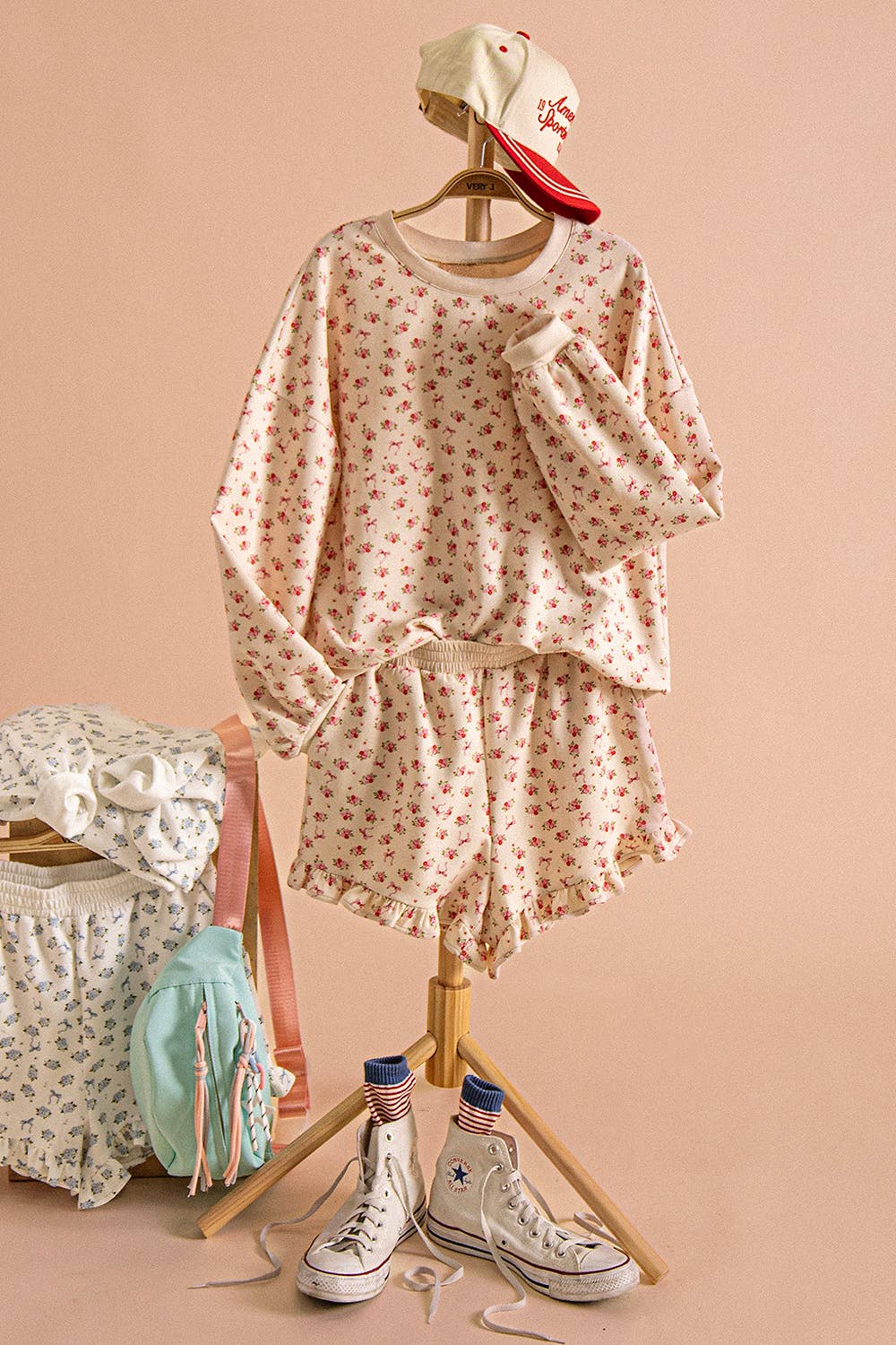 NEW IN — Floral Printed Knit Comfy Top & Shorts Set: TAUPE FLORAL