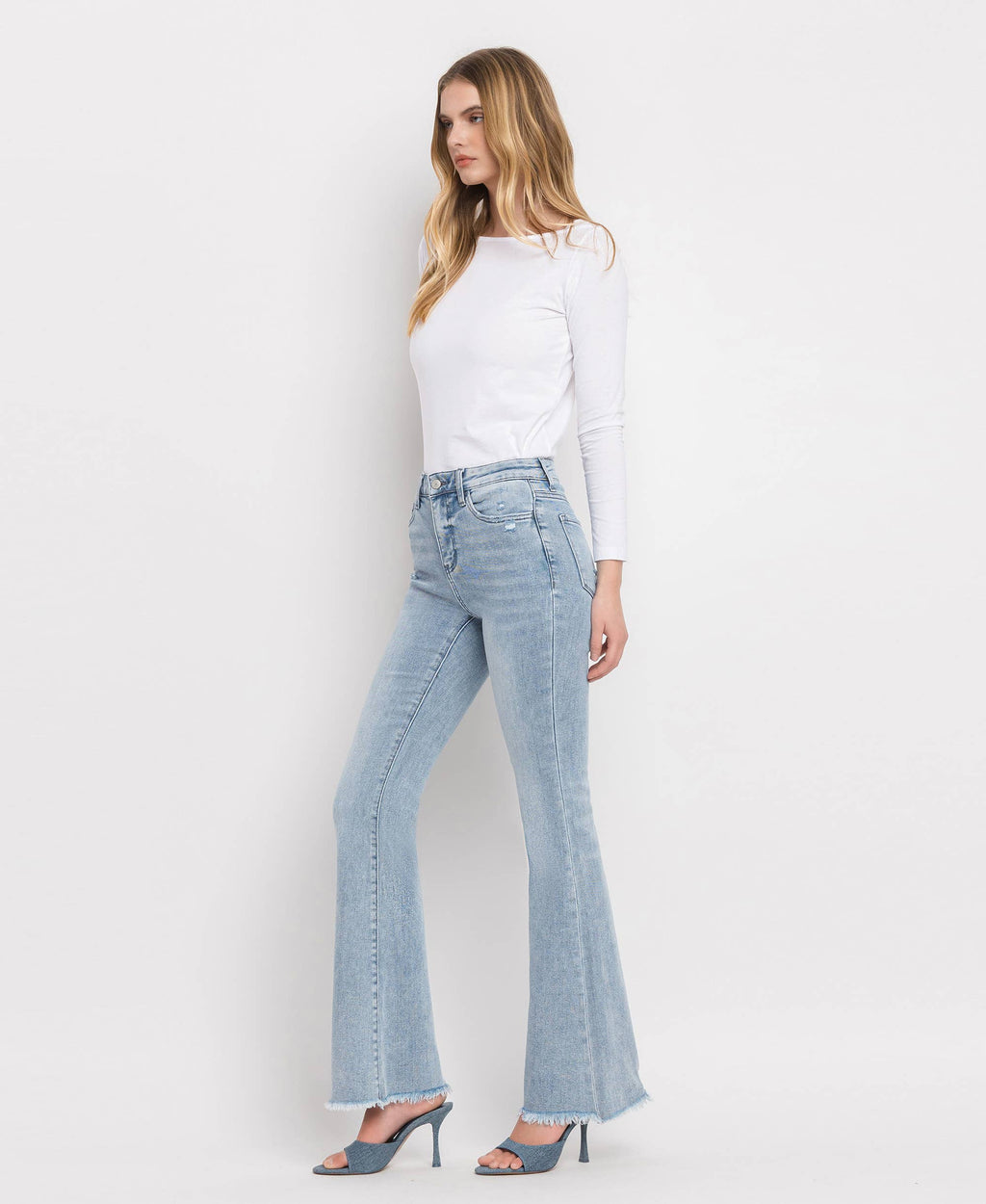 HIGH RISE LIGHT WASH CLASSIC FLARE JEANS