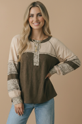 Round Neck Floral Color Block Cotton Slub Top: OLIVE