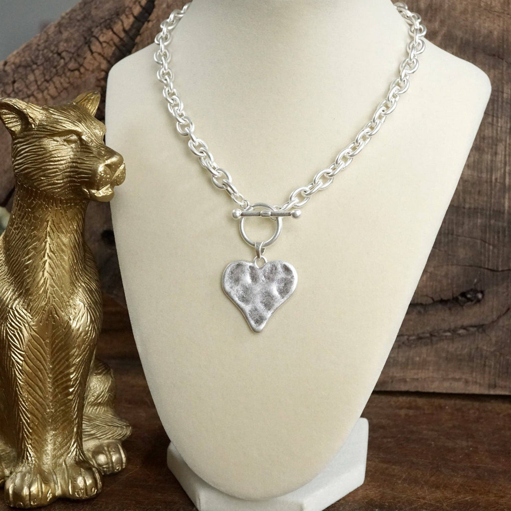 Boho Hammered Heart Front Toggle Necklace – Silver Tone