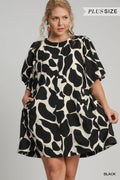 Two Tone Abstract Print Dress: Black