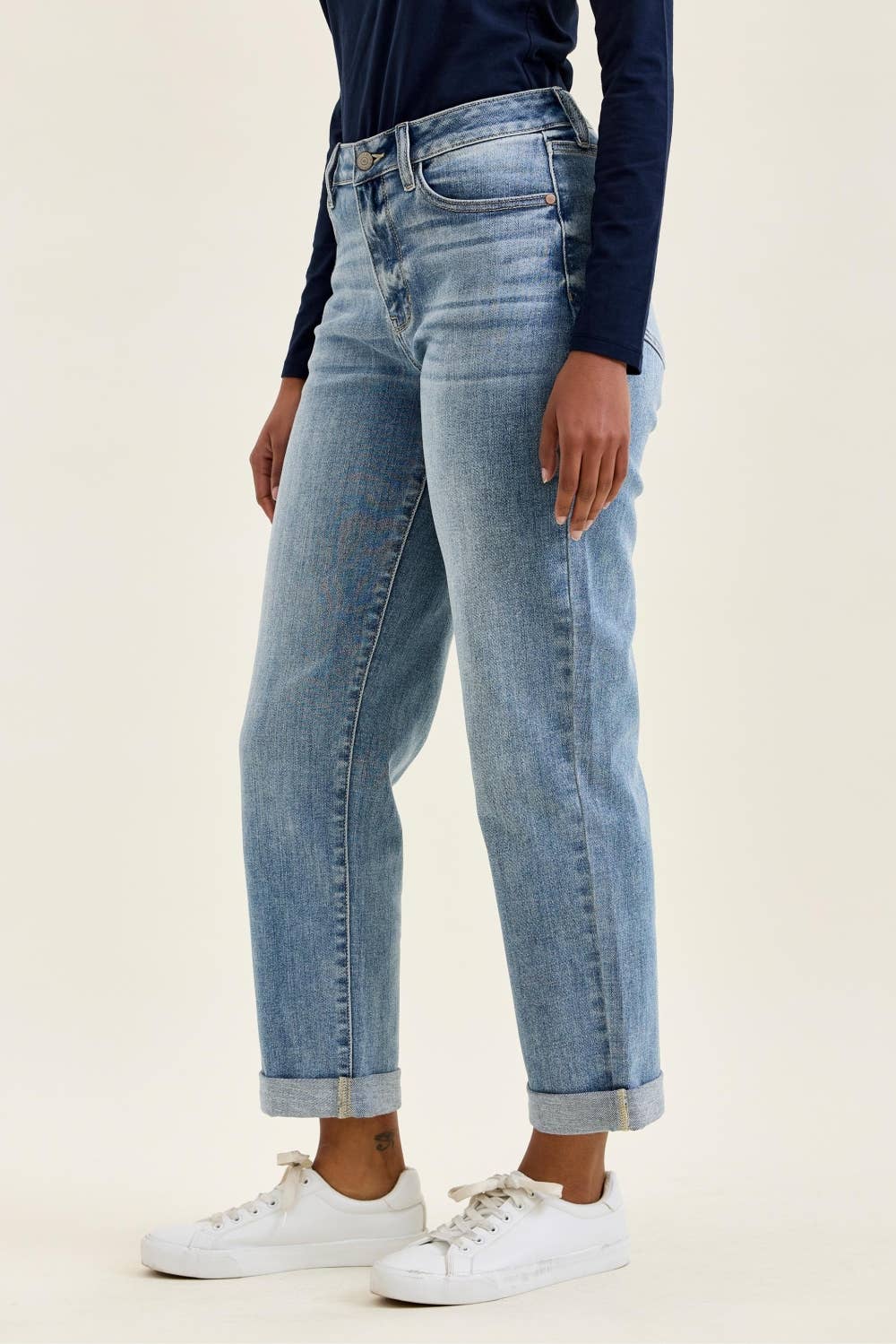 "BILLIE" Boyfriend LT Light Iced Indigo Jeans
