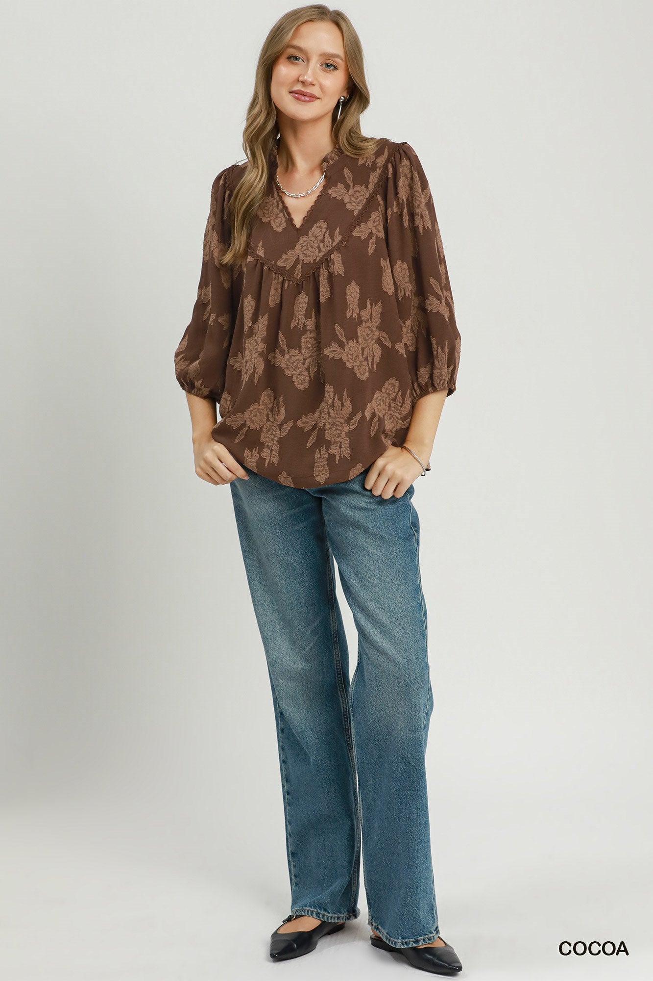 Floral Textured Scalloped V-Neck Babydoll Blouse: Cocoa