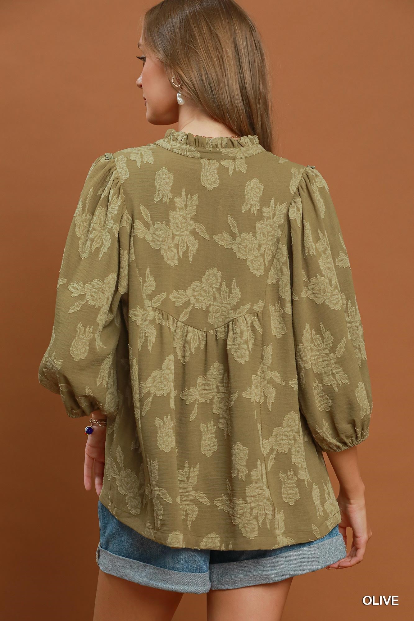 Floral Textured Scalloped V-Neck Babydoll Blouse: Olive