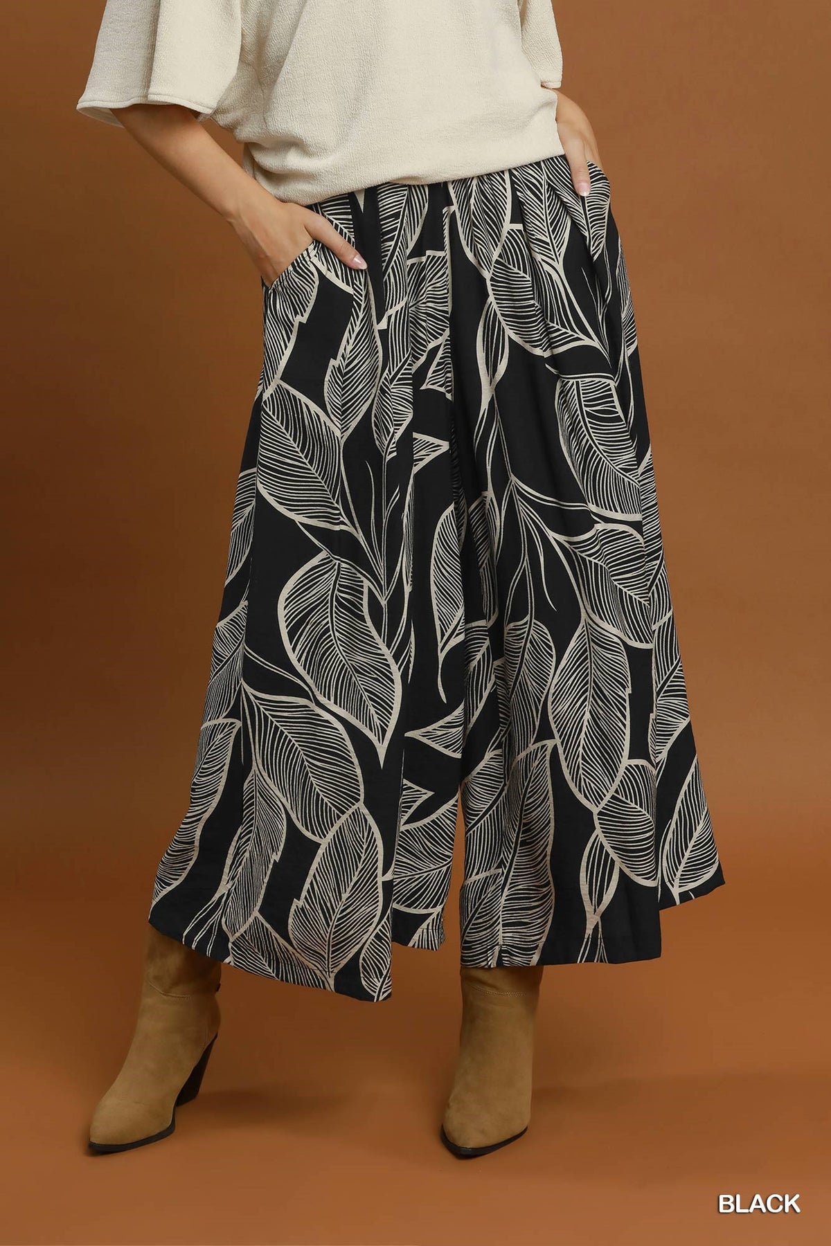 Tropical Leaf Print Wide Leg Pants