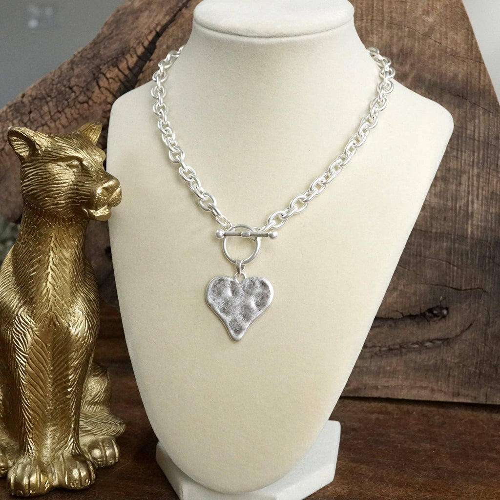 Boho Hammered Heart Front Toggle Necklace – Silver Tone