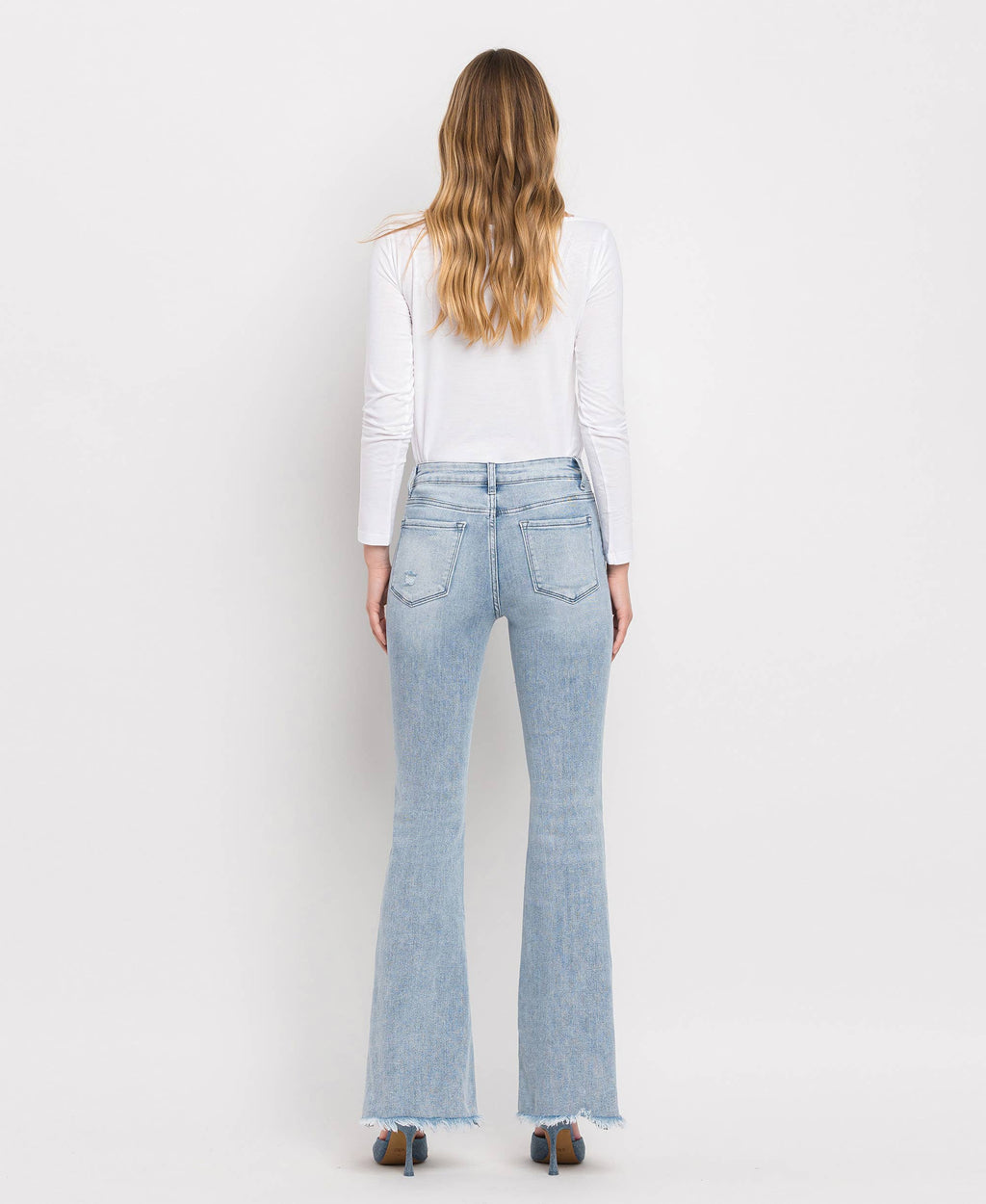 HIGH RISE LIGHT WASH CLASSIC FLARE JEANS