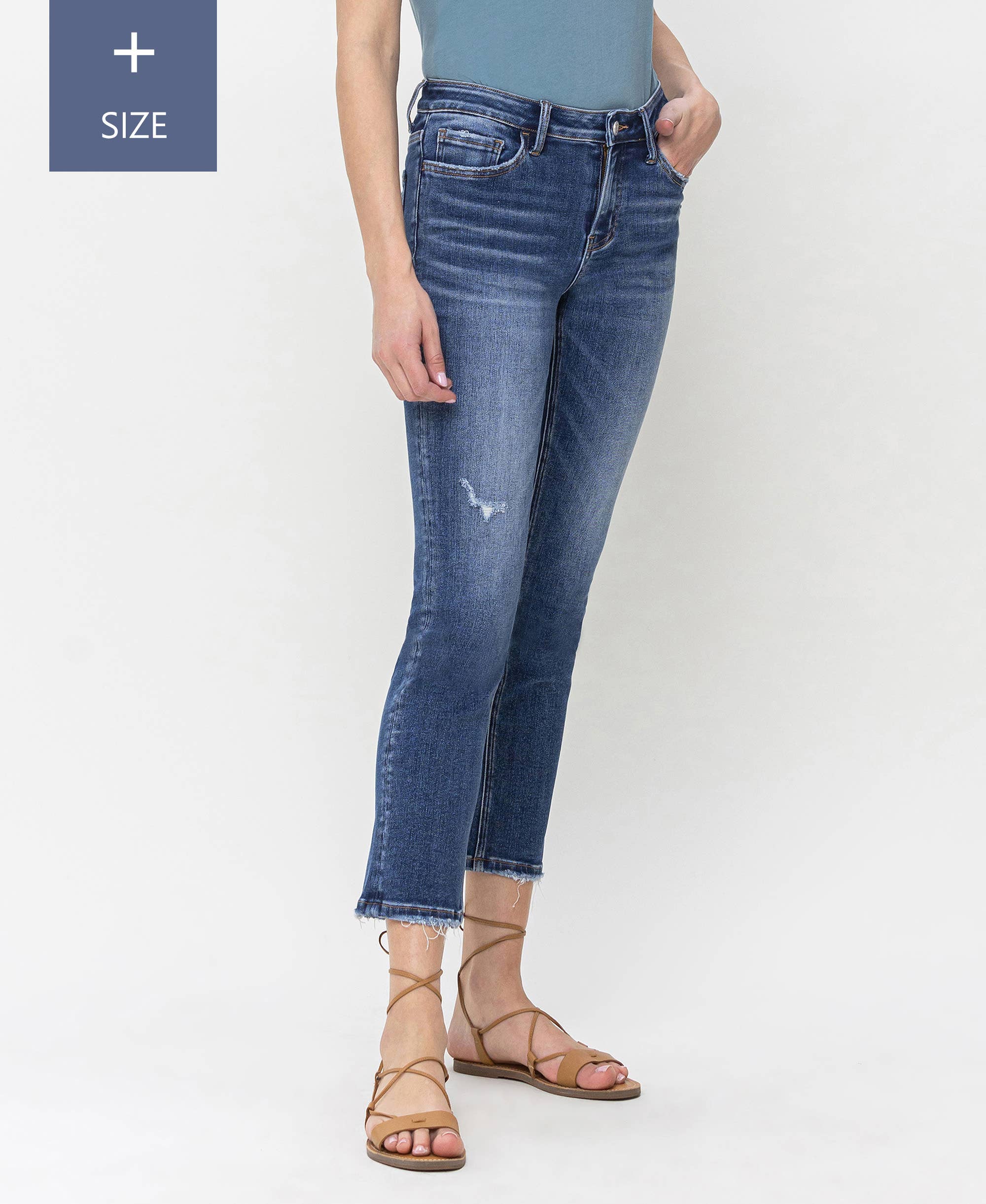 PLUS SIZE MID RISE SLIM STRAIGHT JEANS