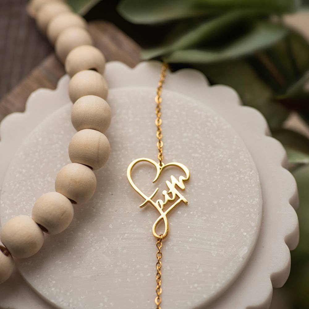 Faith Heart Bracelet: Gold