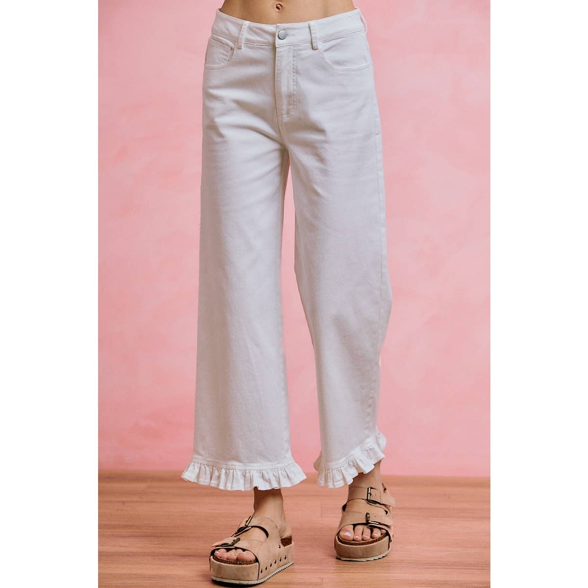 RUFFLED BOTTOM DETAIL MID RISE DENIM JEANS PANTS: WHITE