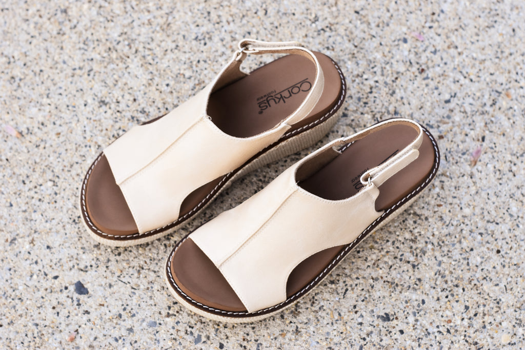 Corkys Carley Wedge - Ecru