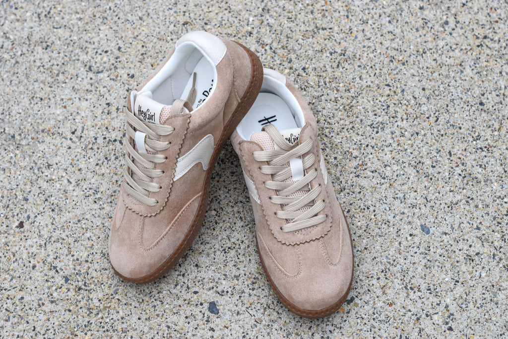 Corkys Spoiler Alert Sneaker - Sand