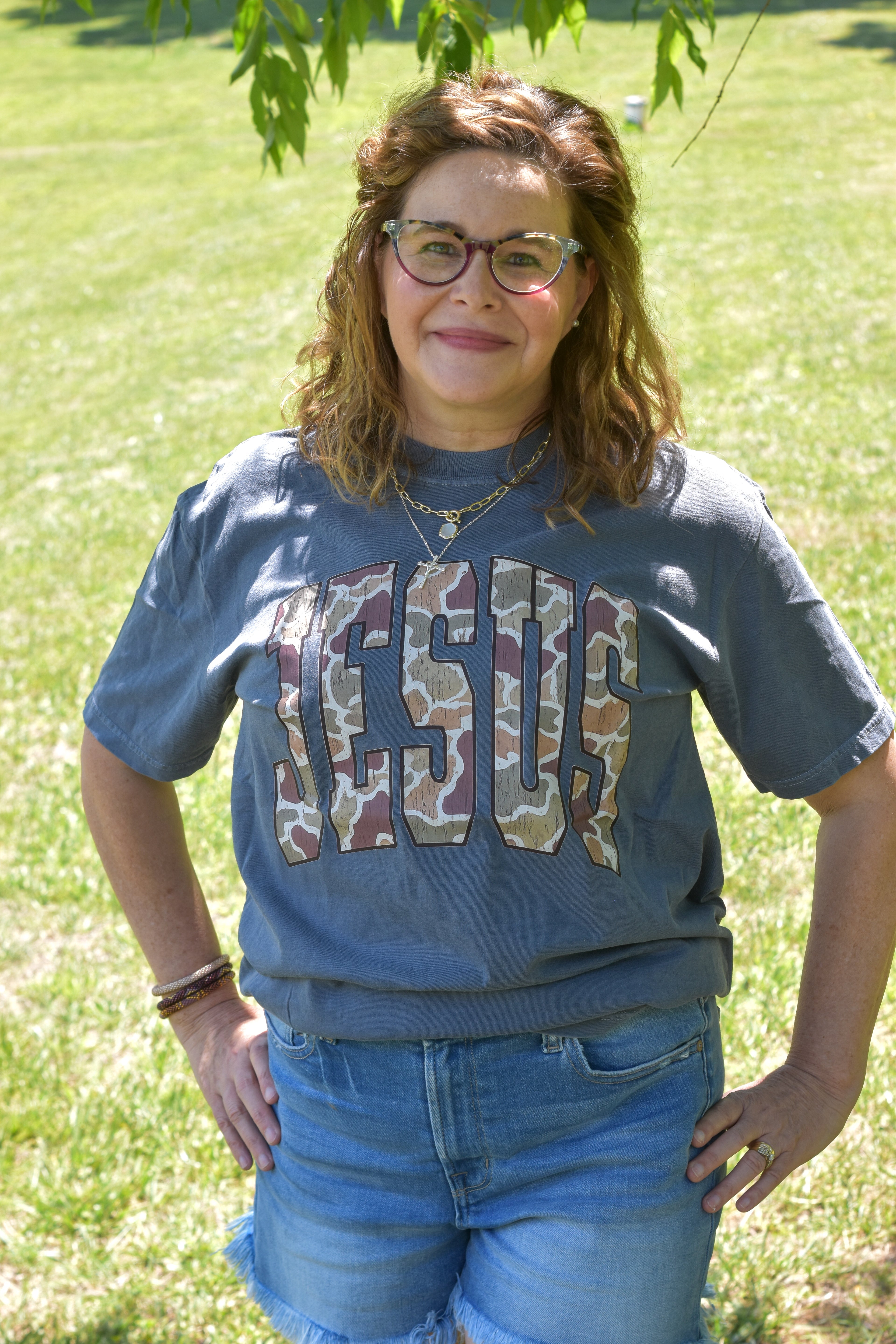Jesus tee - camo/blue