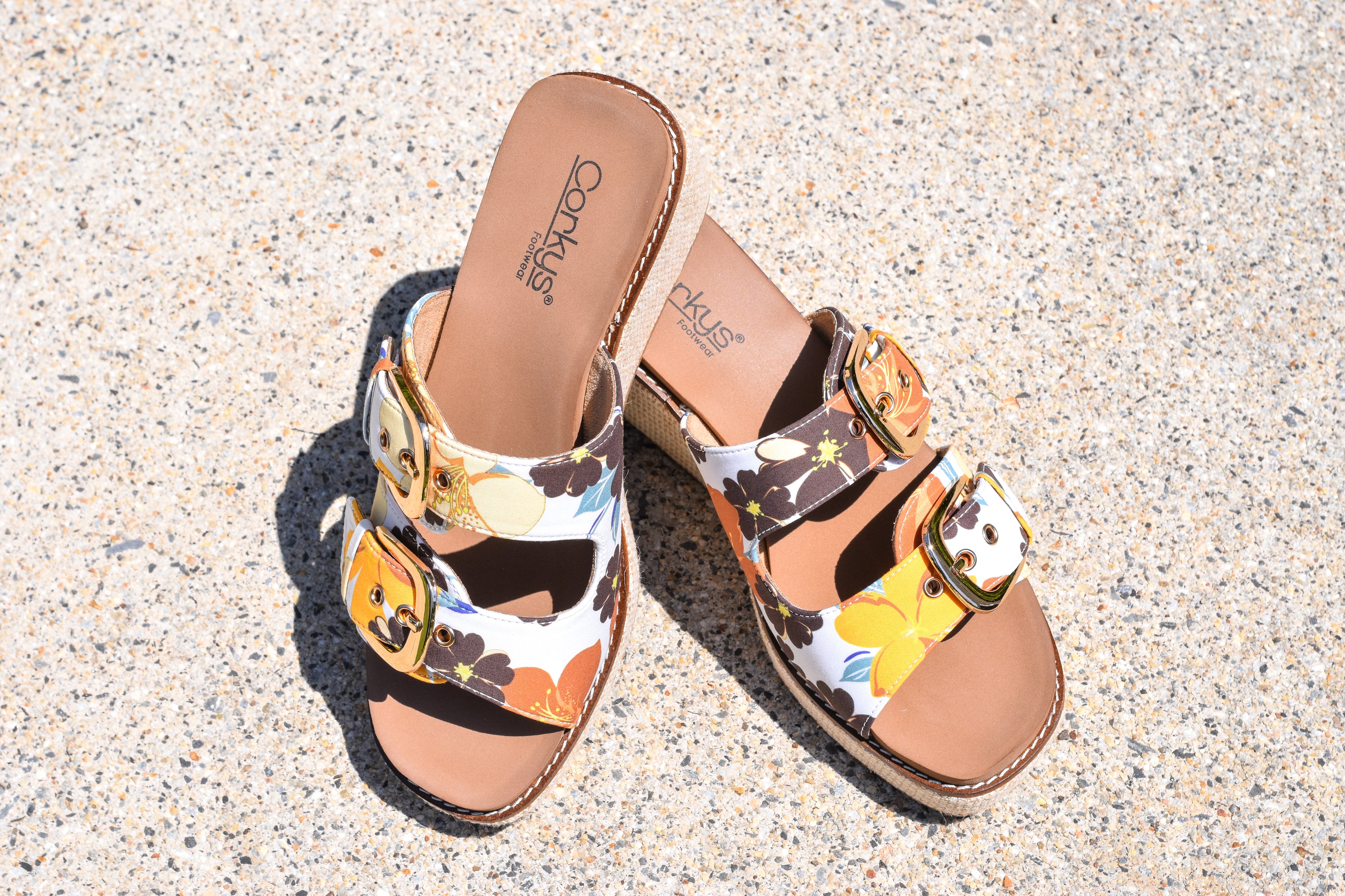 Corkys Manifest Wedge - NATURAL HIBISCUS