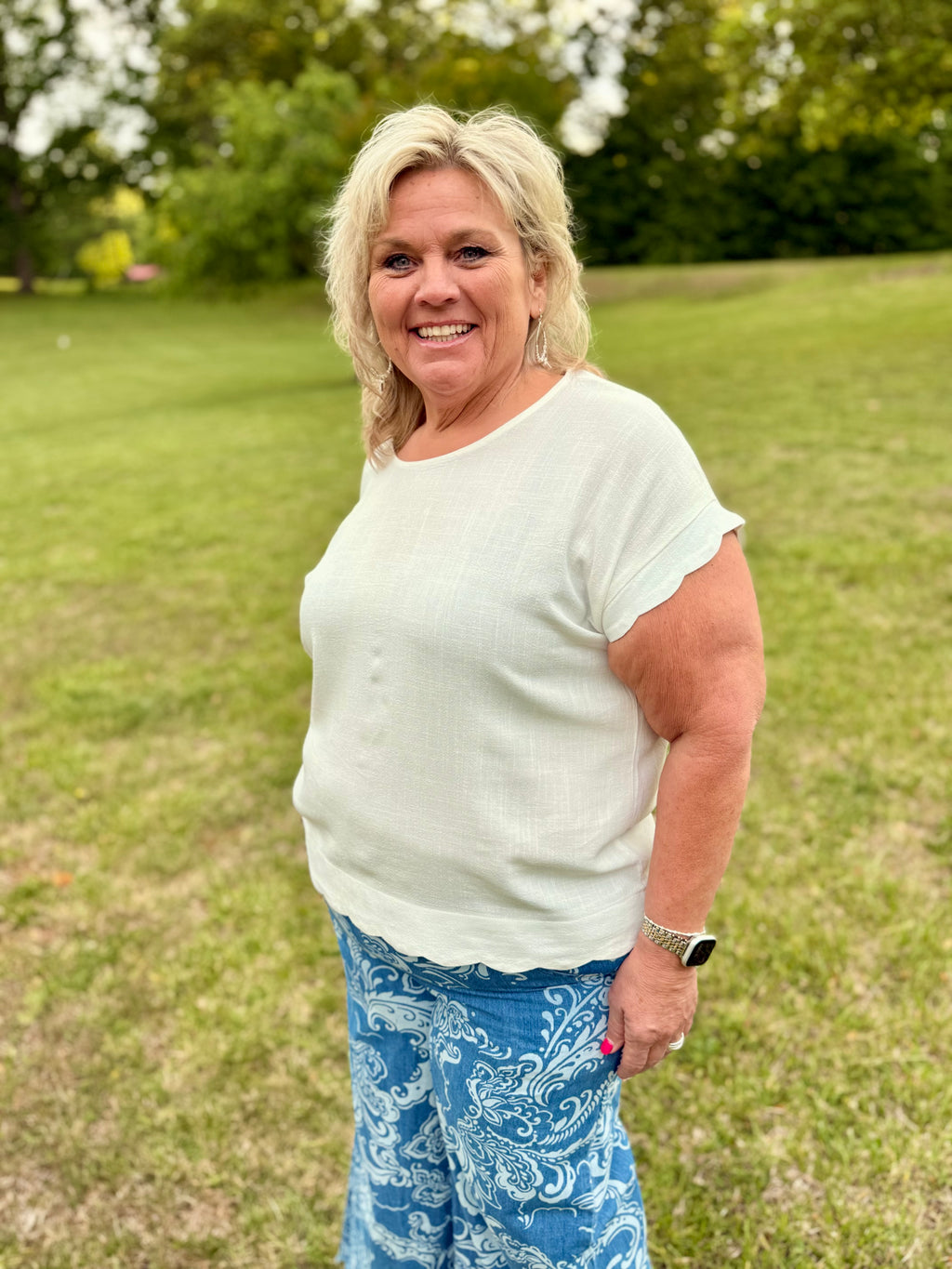 Scallop Hem Linen Blend Top