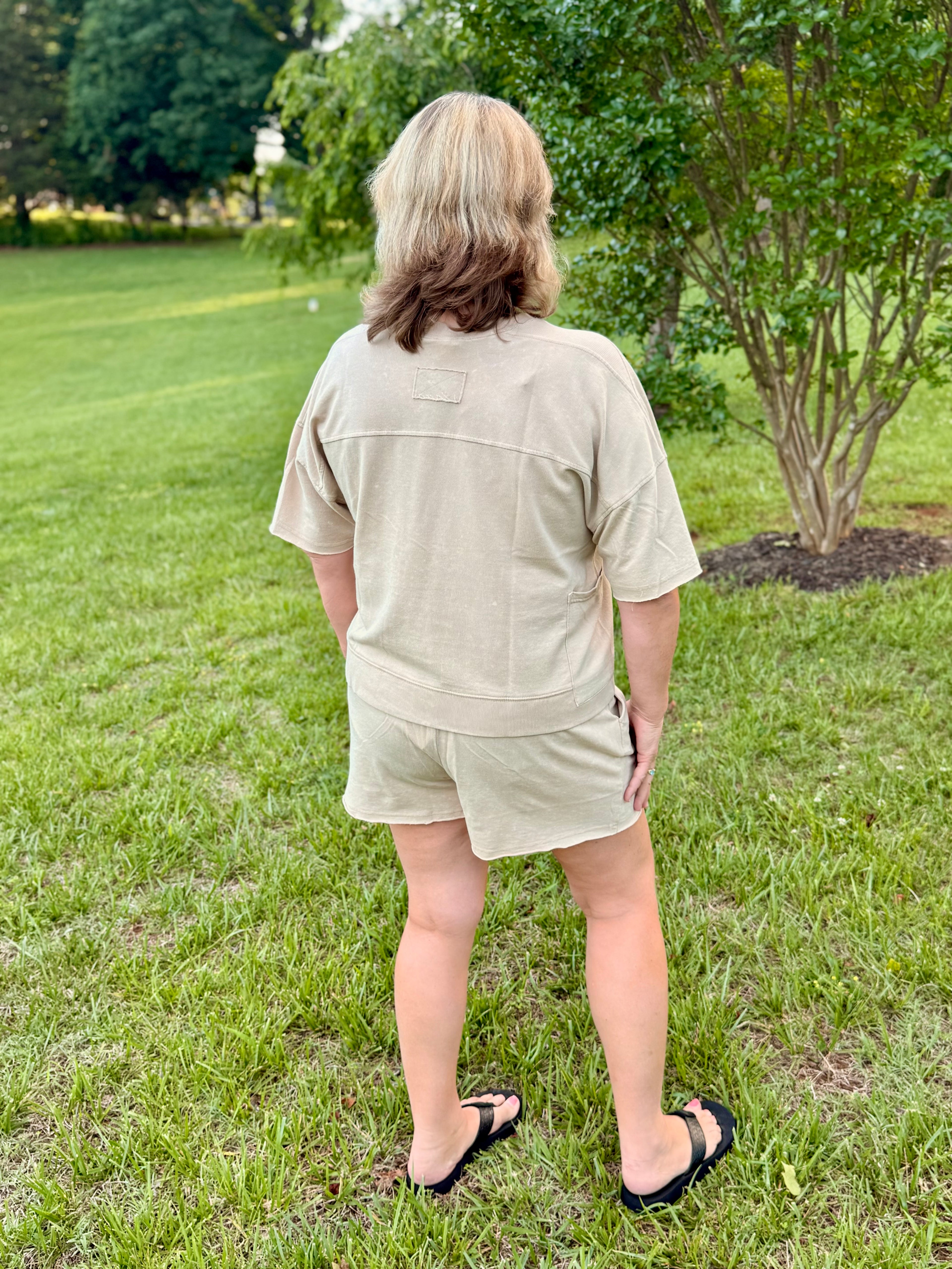 NEW IN — Mineral Washed Knit Casual Top & Shorts Set: Beige