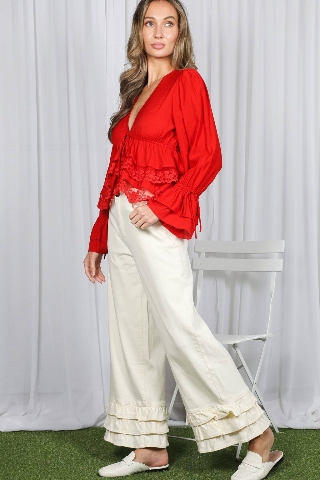 Flared Ruffle Hem Cropped Cotton Pants: Cream