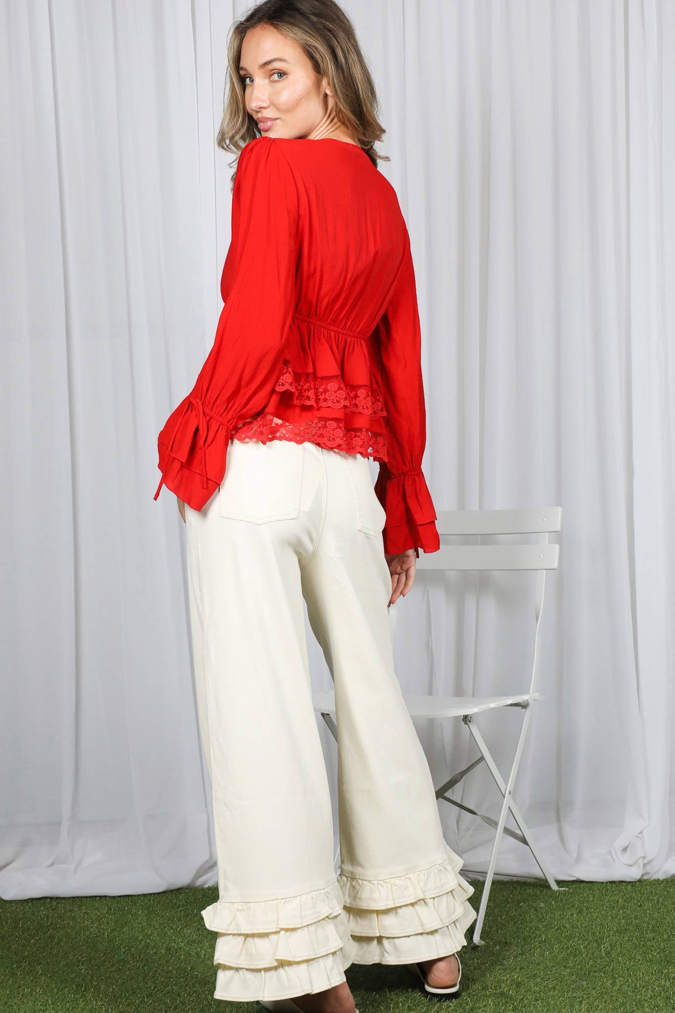 Flared Ruffle Hem Cropped Cotton Pants: Cream