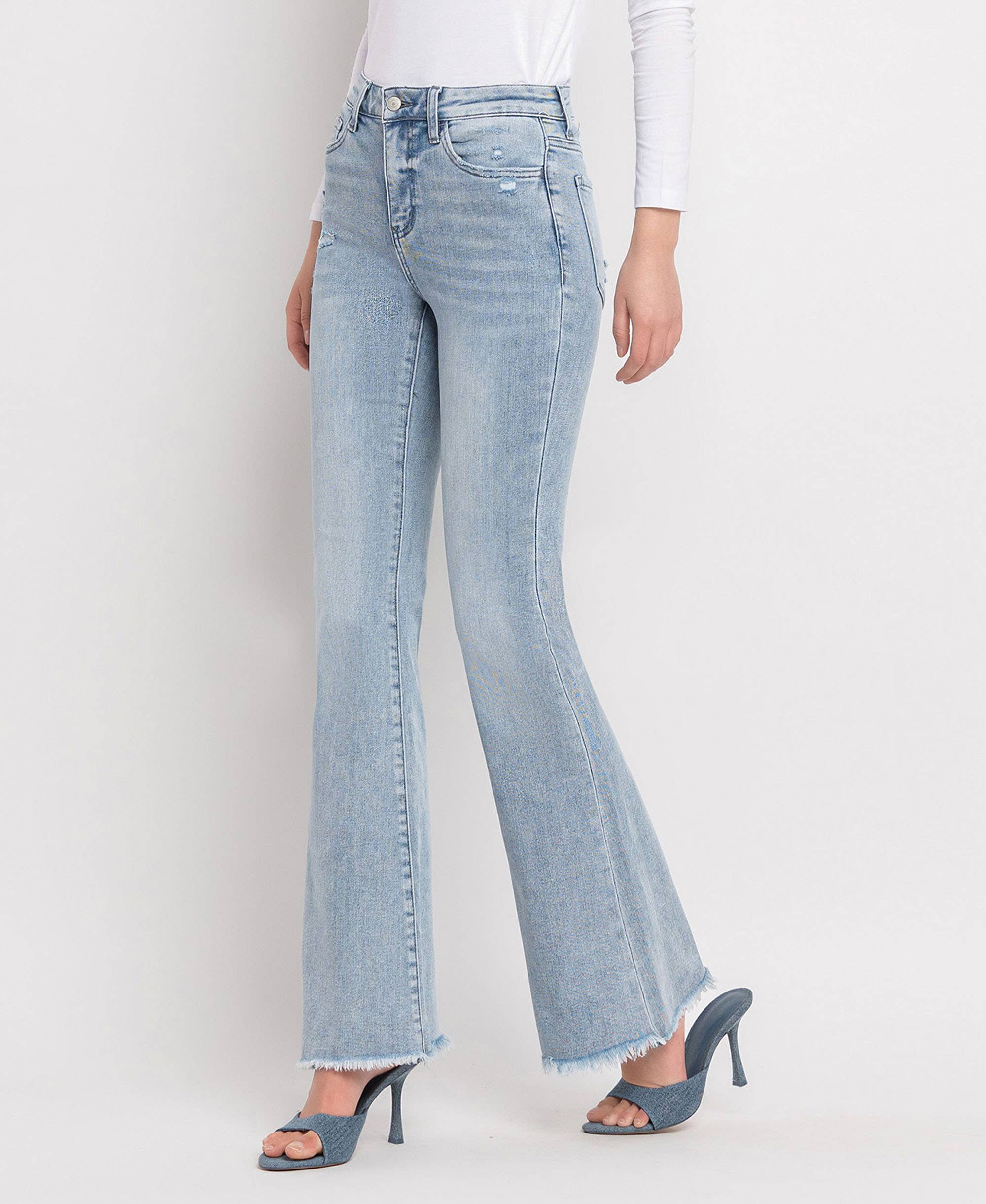 HIGH RISE LIGHT WASH CLASSIC FLARE JEANS