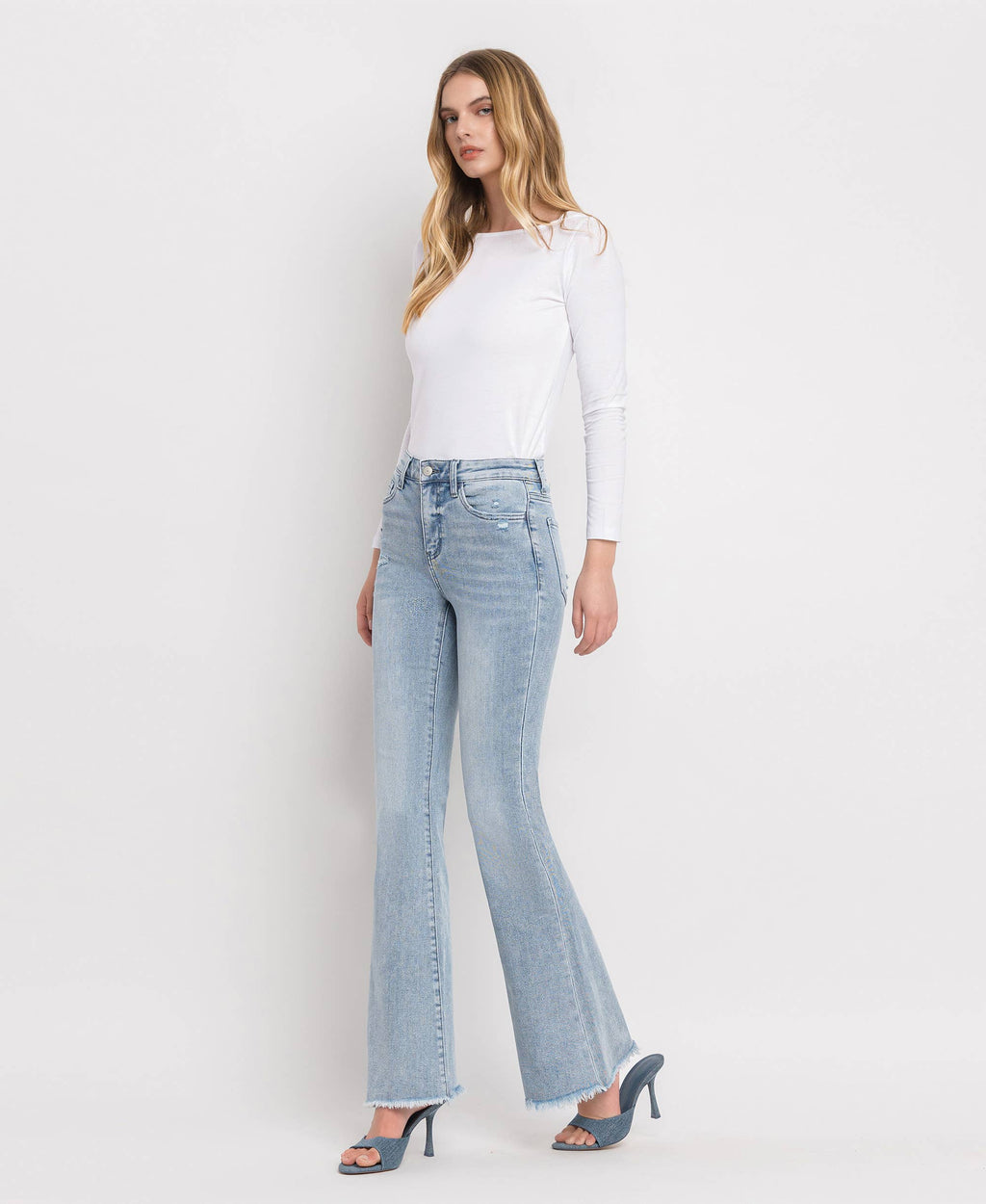 HIGH RISE LIGHT WASH CLASSIC FLARE JEANS