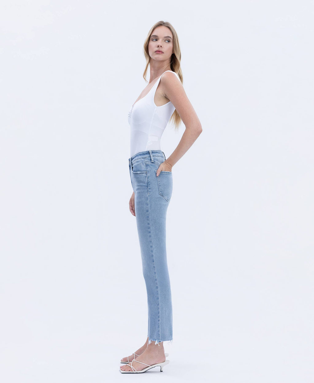 HIGH RISE RAW HEM KICK FLARE JEANS