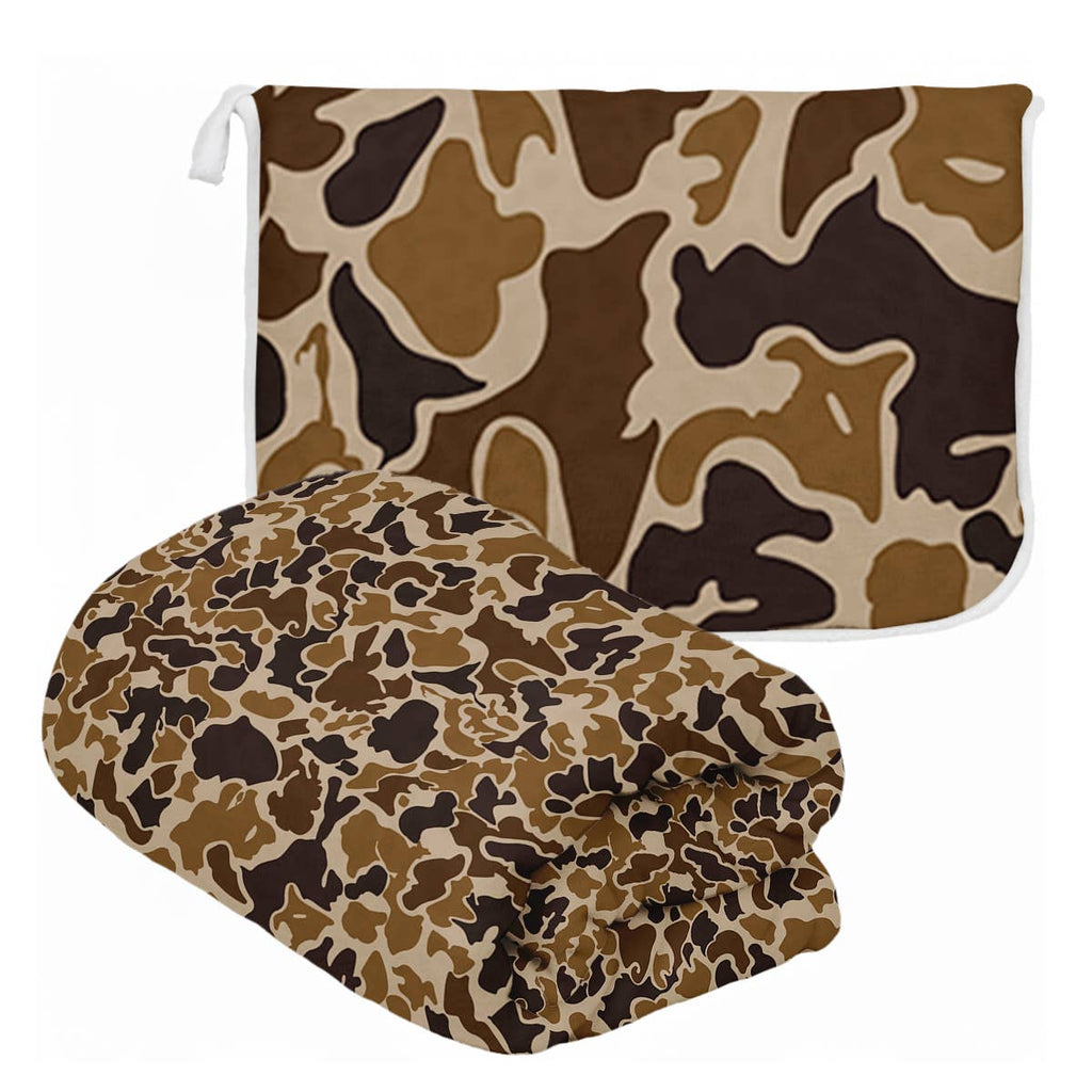 Camouflage Plush Travel Throw Blanket & Matching Case