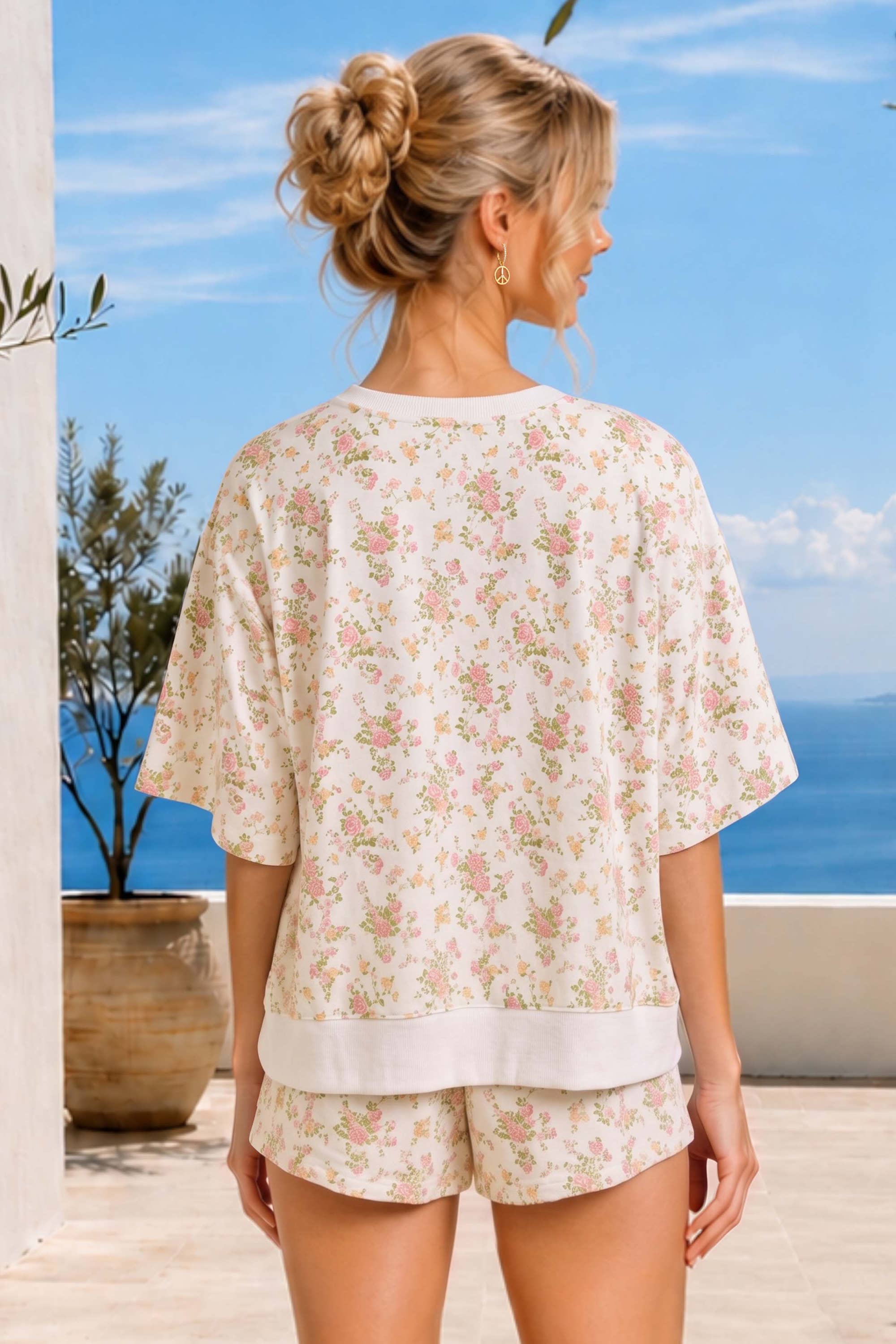Floral printed oversized knit  top with matching shorts: PINK MULTI